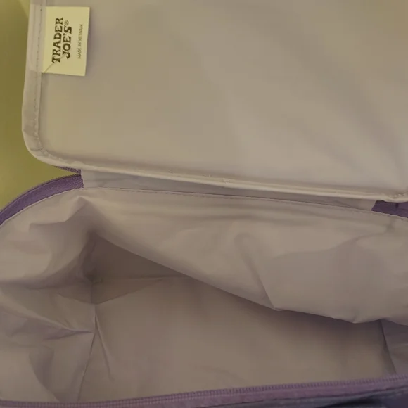 COPY - Trader Joe’s Mini Insulated Tote Bag - Picture 5 of 5